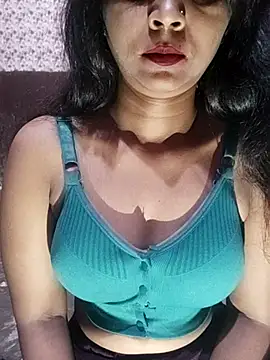 Snapshot of Ayesha_Khan1 chatting on April 16, 2026, 10:34 pm Ayesha Khan1 online show from April 16, 2026, 10:34 pm