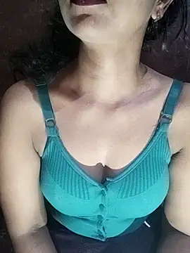 Snapshot of Ayesha_Khan1 chatting on April 27, 2026, 11:08 am Ayesha Khan1 online show from April 27, 2026, 11:08 am