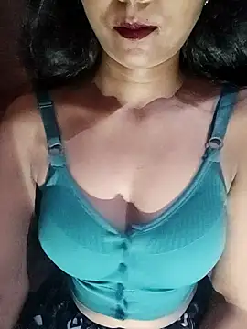 Snapshot of Ayesha_Khan1 chatting on April 28, 2026, 3:28 pm Ayesha Khan1 online show from April 28, 2026, 3:28 pm