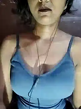 Snapshot of Ayesha_Khan1 chatting on May 27, 2026, 12:51 am Ayesha Khan1 online show from May 27, 2026, 12:51 am