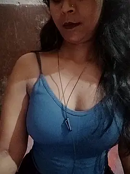Snapshot of Ayesha_Khan1 chatting on May 28, 2026, 3:15 am Ayesha Khan1 online show from May 28, 2026, 3:15 am