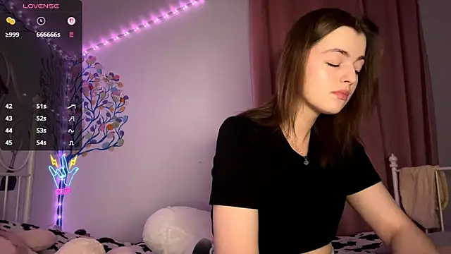 MistressBabe online show from April 5, 2026, 5:10 pm