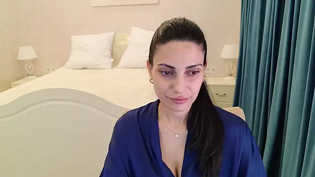 Snapshot of LovelyBeatrice chatting on June 25, 2026, 6:45 pm LovelyBeatrice online show from June 25, 2026, 6:45 pm