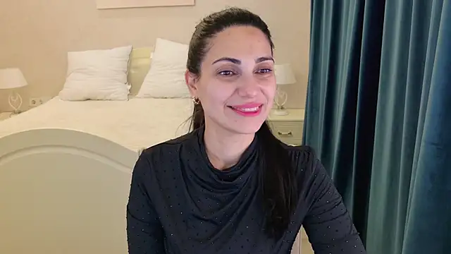 Snapshot of LovelyBeatrice chatting on June 27, 2026, 7:19 pm LovelyBeatrice online show from June 27, 2026, 7:19 pm