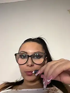 HiddendesireXO01 online show from February 20, 2026, 9:54 am