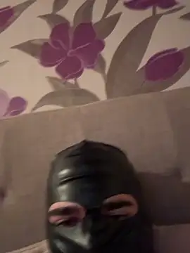 coquin185 online show from January 18, 2026, 2:32 pm