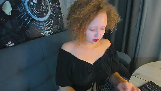 Senya Sol online show from June 5, 2026, 10:37 pm