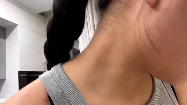 SweetMiaXO online show from March 26, 2026, 7:19 pm