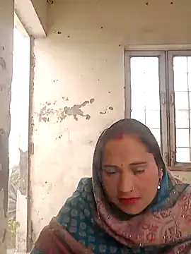 Snapshot of Cute-karisma1234 chatting on February 26, 2026, 2:10 am Cute-karisma1234 online show from February 26, 2026, 2:10 am