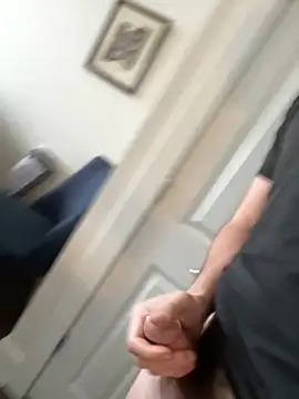 sexxxymikey online show from February 15, 2026, 7:32 pm