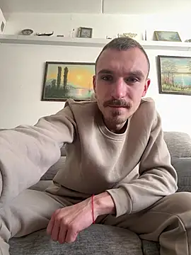 TheMaskShow online show from February 15, 2026, 6:21 am