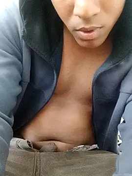 Snapshot of vergonahah chatting on April 14, 2026, 1:28 pm vergonahah online show from April 14, 2026, 1:28 pm