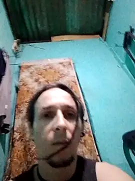 AxelFrost online show from February 11, 2026, 3:22 am