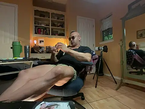 daddydonkey84 online show from July 15, 2026, 5:23 am