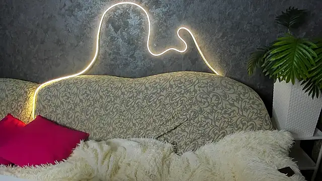 Snapshot of Dream_Olivia chatting on March 2, 2026, 5:08 am Dream Olivia online show from March 2, 2026, 5:08 am