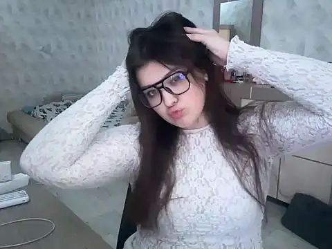 Snapshot of _MaryLove_ chatting on February 12, 2026, 12:44 pm MaryLove online show from February 12, 2026, 12:44 pm