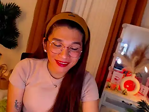 DianaRose69 online show from February 11, 2026, 3:39 pm