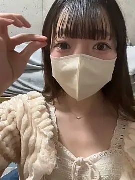 Hazuki 45 online show from February 12, 2026, 5:24 am