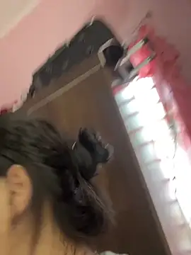 Snapshot of Lyn-be99 chatting on February 7, 2026, 5:00 am Lyn-be99 online show from February 7, 2026, 5:00 am