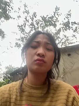 Snapshot of Lyn-be99 chatting on February 10, 2026, 9:35 am Lyn-be99 online show from February 10, 2026, 9:35 am