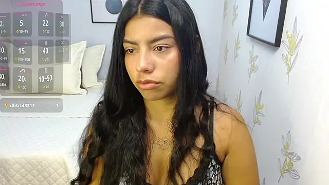 Laia white online show from April 21, 2026, 11:27 am