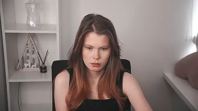 Snapshot of MarnieWootan chatting on February 23, 2026, 4:43 am MarnieWootan online show from February 23, 2026, 4:43 am