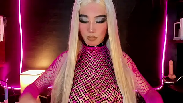 LovelyX0X0 online show from March 11, 2026, 9:54 pm