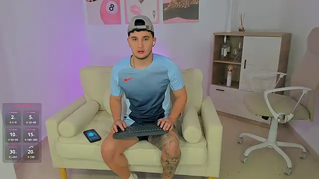 Massimo Fiore online show from February 22, 2026, 2:45 am