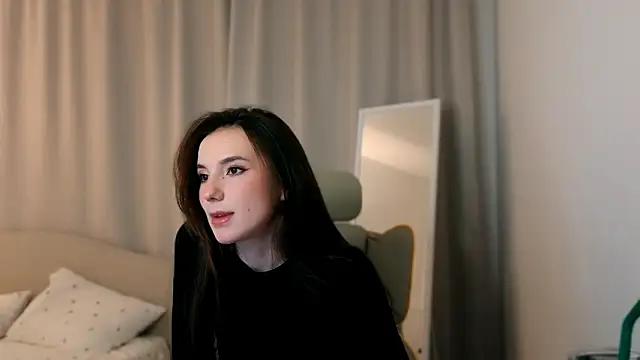 Snapshot of ssandralovin chatting on February 23, 2026, 7:44 pm ssandralovin online show from February 23, 2026, 7:44 pm