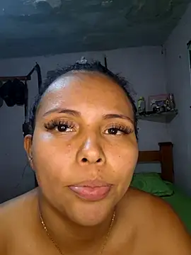 Daniela Cruz  online show from April 11, 2026, 6:45 pm