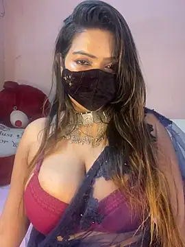 Samaira Juicy143 online show from April 28, 2026, 5:07 pm