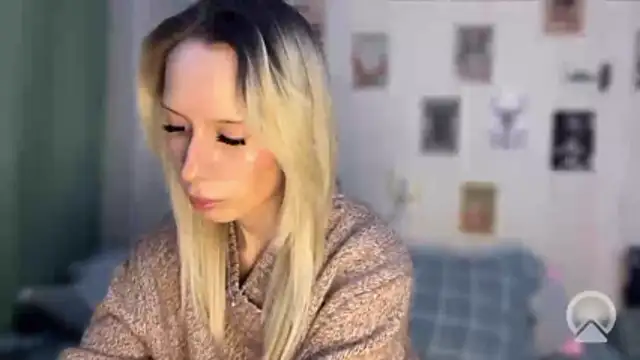 DellaCampbell online show from February 4, 2026, 2:12 pm