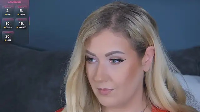 Snapshot of OndinaNoire chatting on February 13, 2026, 9:00 pm OndinaNoire online show from February 13, 2026, 9:00 pm