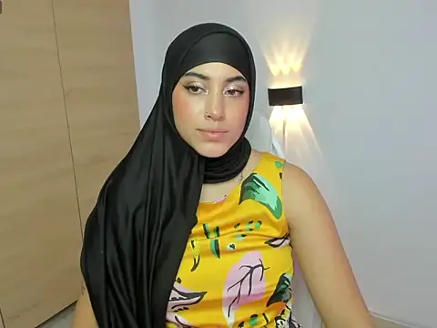 LAY LA  online show from March 30, 2026, 9:27 pm