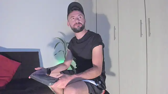 Erickpritz xh online show from April 9, 2026, 6:35 pm