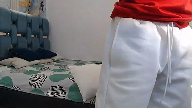 PRETTY COCK1 online show from March 18, 2026, 1:42 am