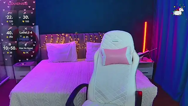 Snapshot of Lunatrend chatting on February 23, 2026, 6:00 am Lunatrend online show from February 23, 2026, 6:00 am