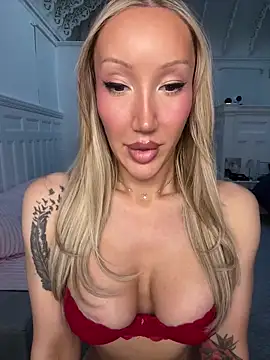 Allana29 online show from April 23, 2026, 7:27 pm