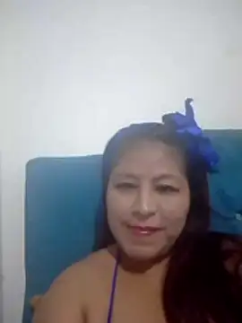 LaylaWinxxx online show from February 4, 2026, 1:22 am