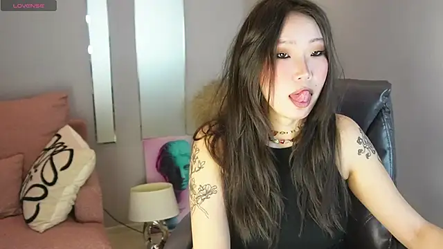 ElinaMotion online show from February 11, 2026, 1:10 am