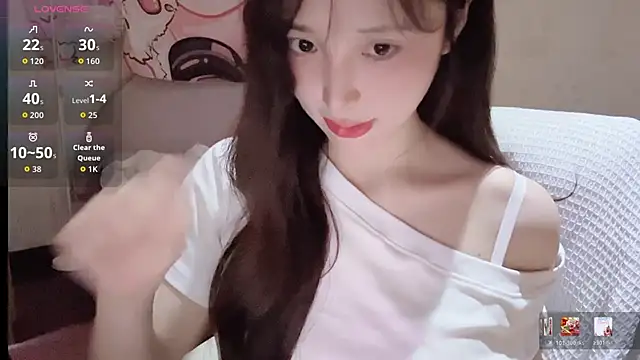 Xiaoyun 6666 online show from April 16, 2026, 9:39 pm