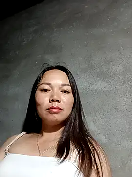 Rose-222 online show from February 13, 2026, 11:23 pm