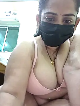 Snapshot of diyam4002 chatting on March 1, 2026, 5:26 pm diyam4002 online show from March 1, 2026, 5:26 pm