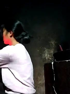 Snapshot of Hoa-tuylip chatting on February 14, 2026, 10:50 pm Hoa-tuylip online show from February 14, 2026, 10:50 pm