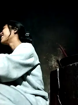 Snapshot of Hoa-tuylip chatting on February 19, 2026, 10:28 pm Hoa-tuylip online show from February 19, 2026, 10:28 pm