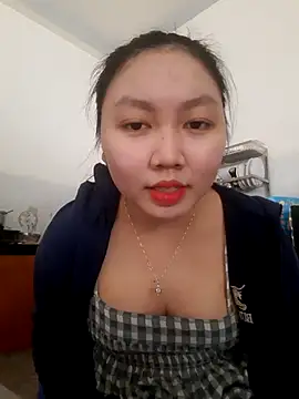 Snapshot of Heo_xxinhxx chatting on February 22, 2026, 6:35 am Heo xxinhxx online show from February 22, 2026, 6:35 am