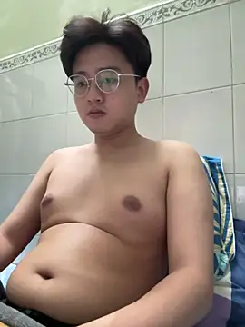 Kami Kazo online show from April 20, 2026, 1:58 pm