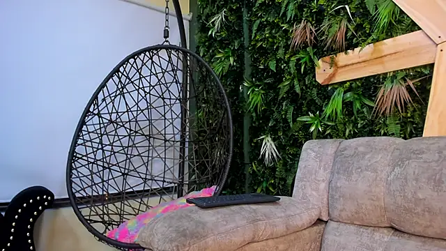 Snapshot of Katana_Rose chatting on March 2, 2026, 5:08 am Katana Rose online show from March 2, 2026, 5:08 am