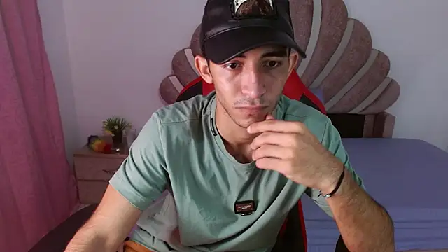 Caius fox online show from February 8, 2026, 11:24 am