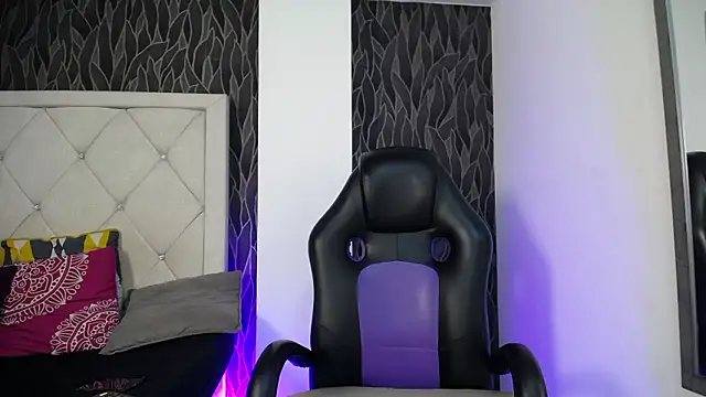 Dominik Souza online show from February 4, 2026, 3:40 pm